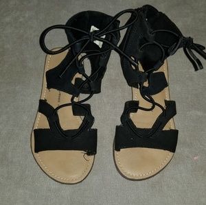 Gap sandals